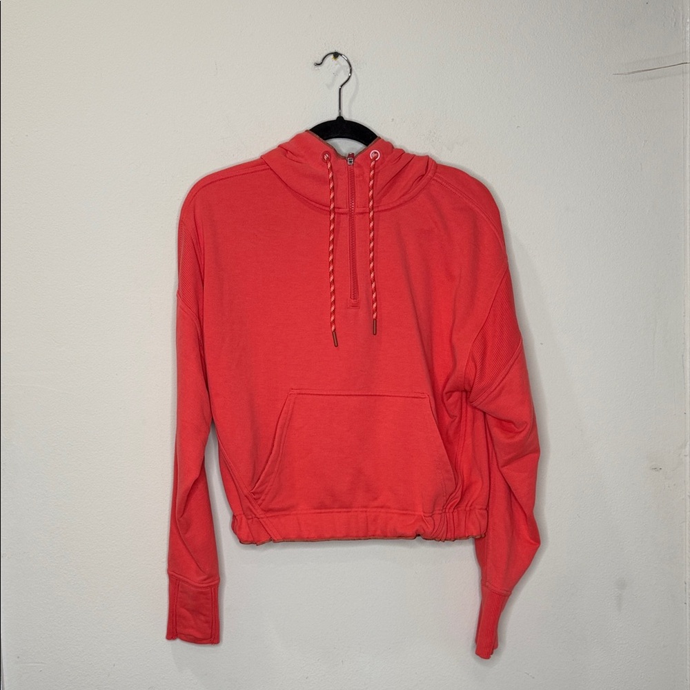 Athleta Womens XS Ascend Warm Up Hoodie Pullover 1/4 Zip Coral Sweatshirt Pocket